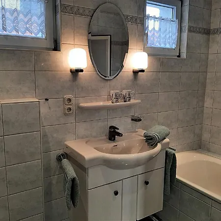 Vey'nes & Vey'ne Ehrenberg (Hessen)